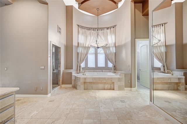 9713 Highridge Drive, Las Vegas, NV 89134