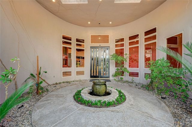 9713 Highridge Drive, Las Vegas, NV 89134