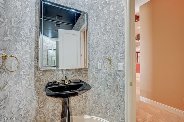 9713 Highridge Drive, Las Vegas, NV 89134