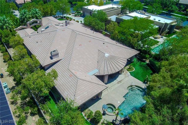 9713 Highridge Drive, Las Vegas, NV 89134