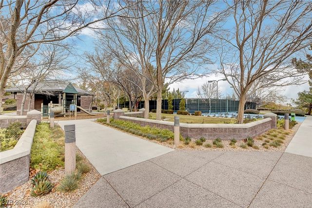 9713 Highridge Drive, Las Vegas, NV 89134