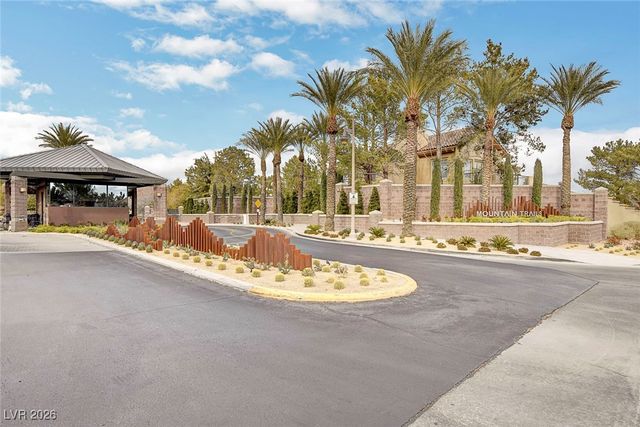 9713 Highridge Drive, Las Vegas, NV 89134