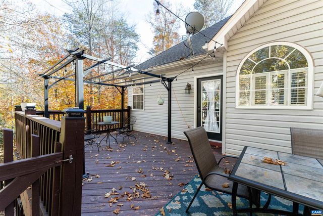 36 HATCHECHUBEE RD, Palmyra, VA 22963