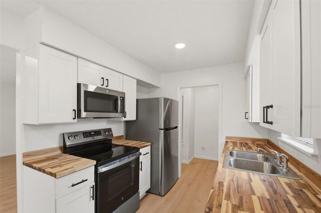 1016 W 8TH STREET, Sanford, FL 32771
