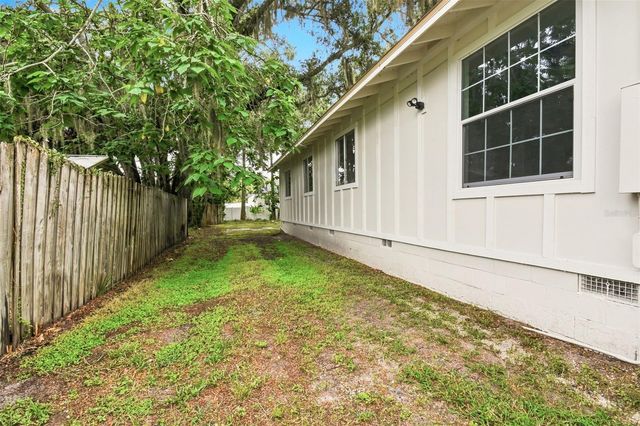 1016 W 8TH STREET, Sanford, FL 32771
