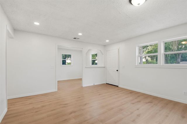 1016 W 8TH STREET, Sanford, FL 32771
