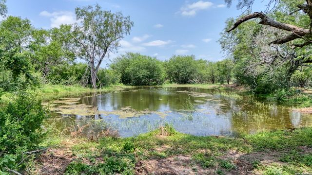 1588 Fm 1470, Poteet, TX 78065