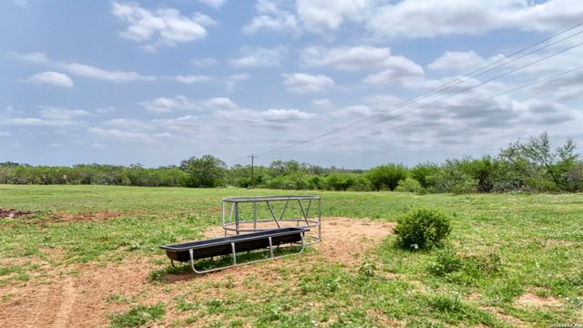 1588 Fm 1470, Poteet, TX 78065