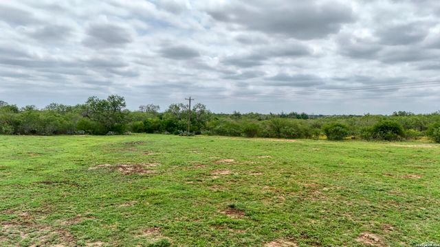 1588 Fm 1470, Poteet, TX 78065