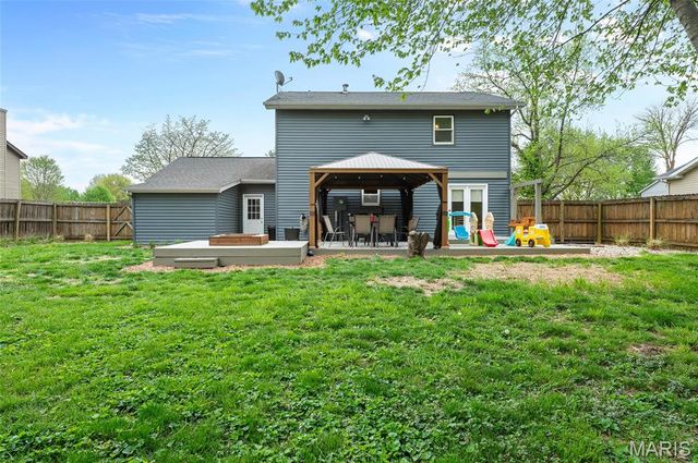 1004 Andra Drive, Maryville, IL 62062