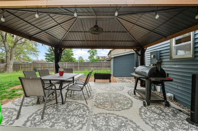 1004 Andra Drive, Maryville, IL 62062
