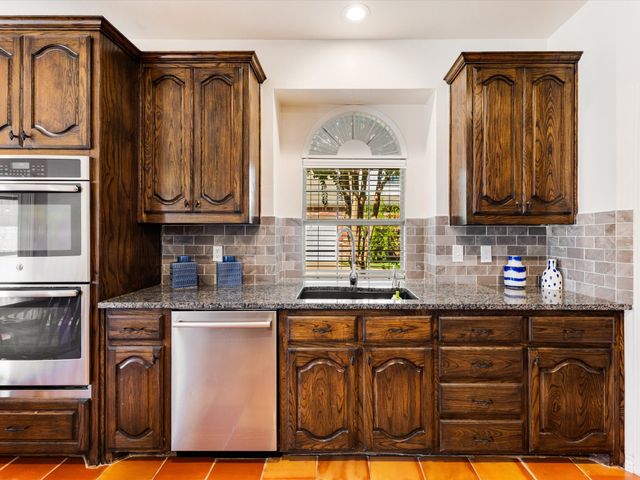 809 Stanford Drive, Murphy, TX 75094