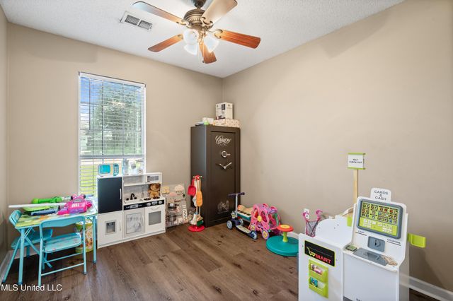 1365 Annesdale Drive, Southaven, MS 38671