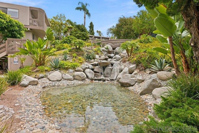 155 Rosebay Dr 40, Encinitas, CA 92024
