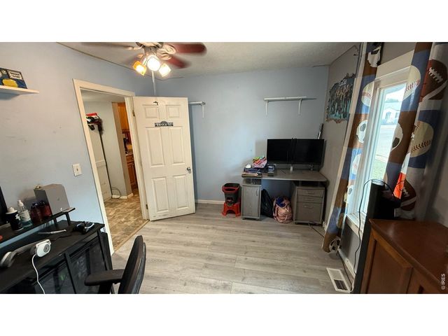 1546 N Cleveland Ave, Loveland, CO 80538