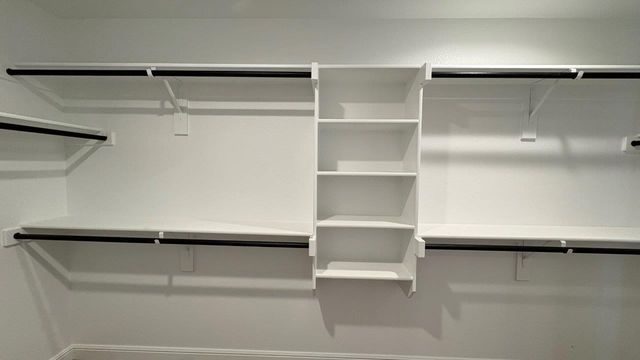 4243 CORNERSTONE Circle, Granbury, TX 76048