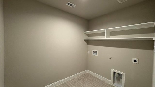 4243 CORNERSTONE Circle, Granbury, TX 76048