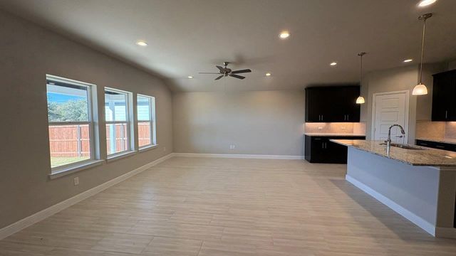 4243 CORNERSTONE Circle, Granbury, TX 76048