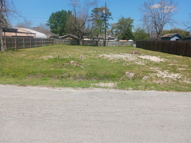 6217 Willow Dale Street, Houston, TX 77087