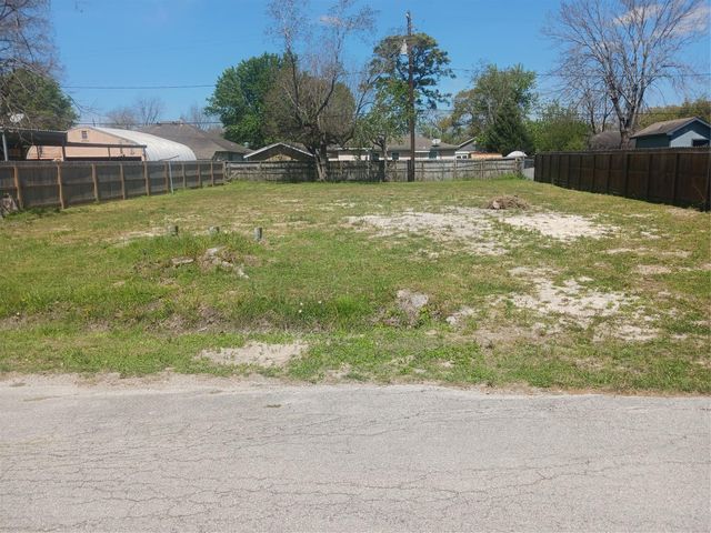 6217 Willow Dale Street, Houston, TX 77087