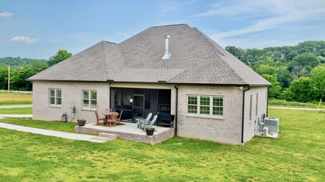 1742 Old Gallatin Rd, Portland, TN 37148