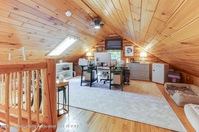 880 Holly Court, Williamston, MI 48895