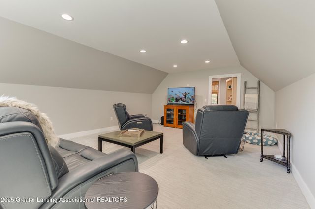 880 Holly Court, Williamston, MI 48895