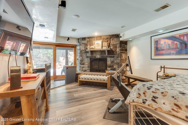 880 Holly Court, Williamston, MI 48895