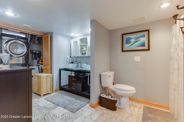 880 Holly Court, Williamston, MI 48895