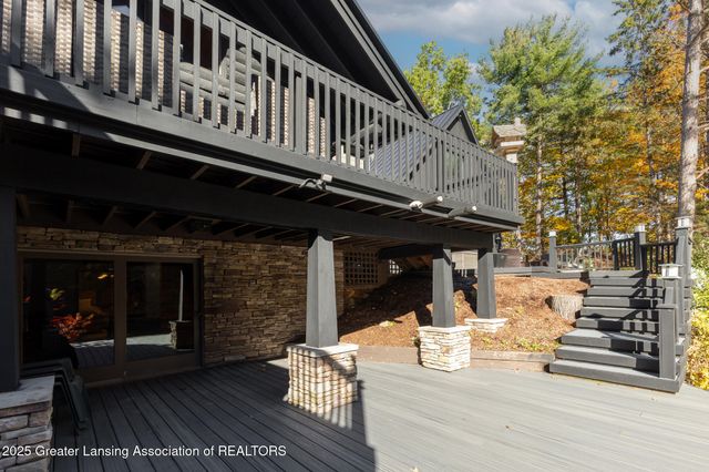 880 Holly Court, Williamston, MI 48895