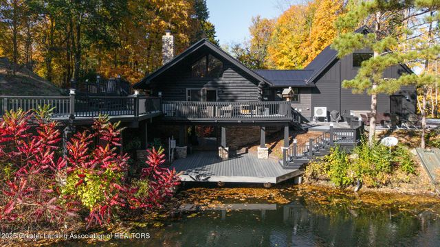 880 Holly Court, Williamston, MI 48895