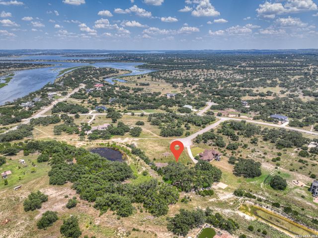 2121 Camino Way, Canyon Lake, TX 78133