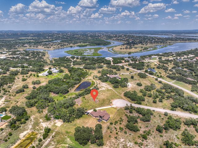 2121 Camino Way, Canyon Lake, TX 78133