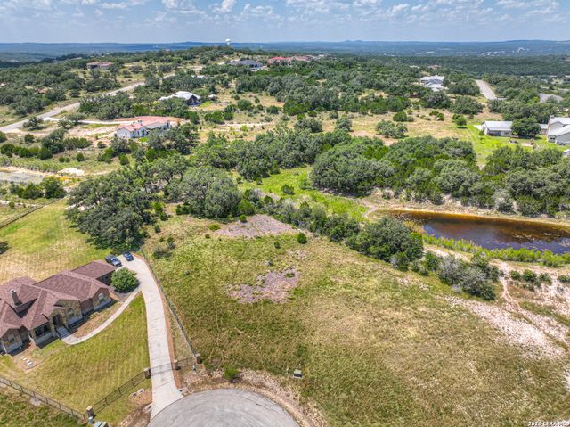 2121 Camino Way, Canyon Lake, TX 78133