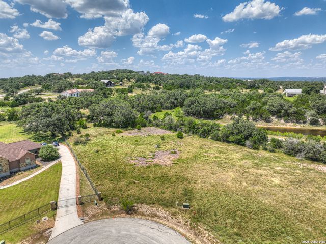 2121 Camino Way, Canyon Lake, TX 78133
