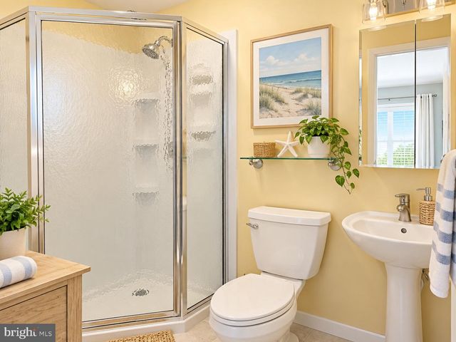 1366 PAUL BLVD, Manahawkin, NJ 08050