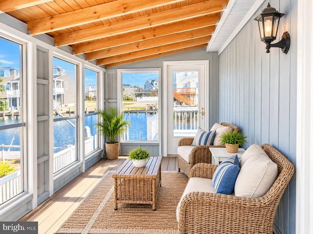 1366 PAUL BLVD, Manahawkin, NJ 08050