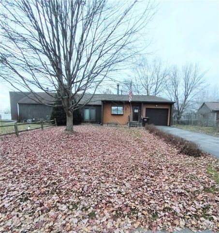 8211 Erskine Drive, Cicero, NY 13030