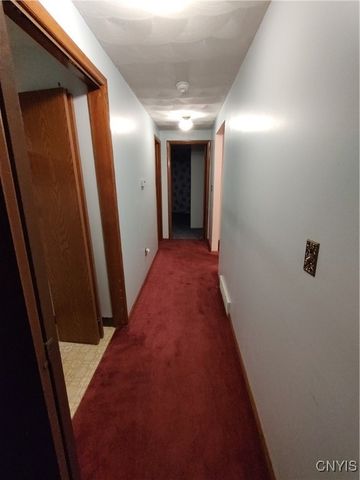 8211 Erskine Drive, Cicero, NY 13030