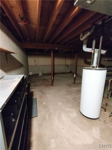 8211 Erskine Drive, Cicero, NY 13030