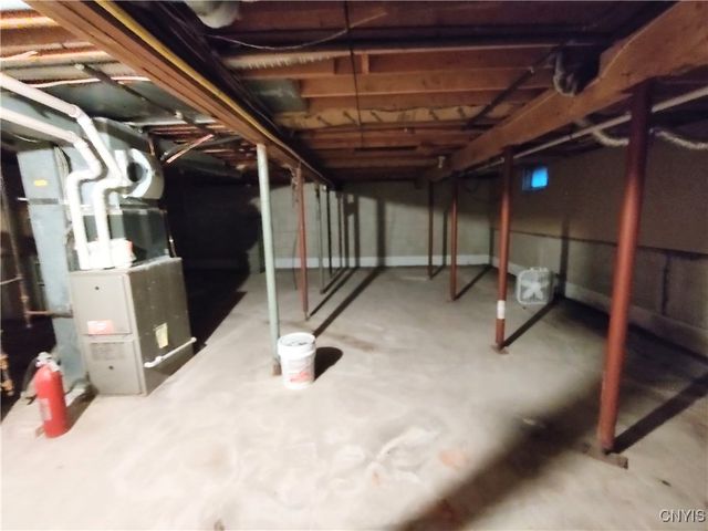 8211 Erskine Drive, Cicero, NY 13030