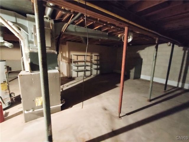 8211 Erskine Drive, Cicero, NY 13030