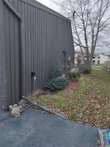 8211 Erskine Drive, Cicero, NY 13030