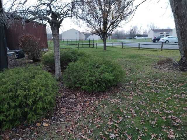 8211 Erskine Drive, Cicero, NY 13030