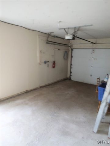 8211 Erskine Drive, Cicero, NY 13030