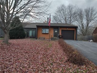 8211 Erskine Drive, Cicero, NY 13030