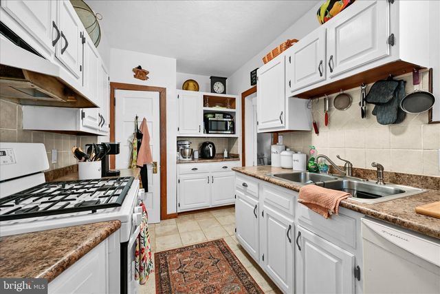 401 ANN, Reading, PA 19611