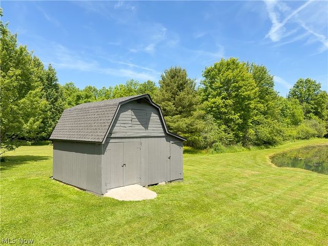 6132 Oak Hill Drive, West Farmington, OH 44491
