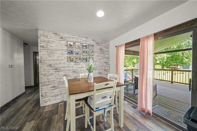6132 Oak Hill Drive, West Farmington, OH 44491