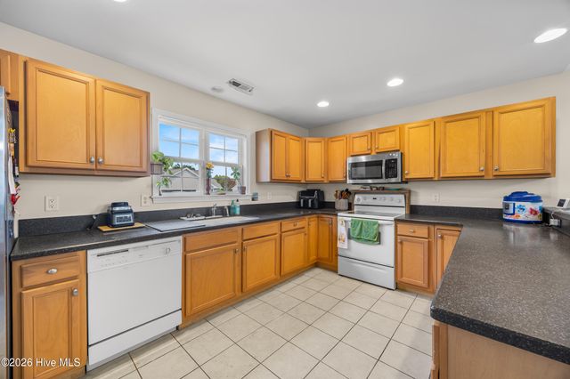 9208 Slice Court, Wilmington, NC 28412